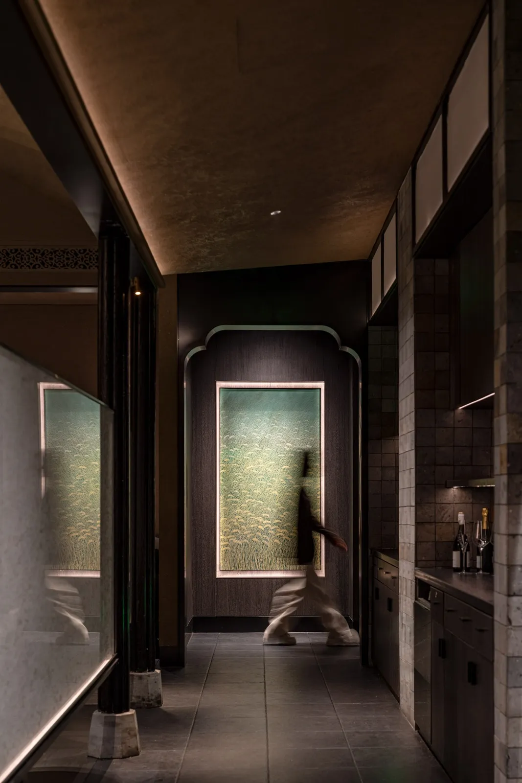 Private Dining Room Veneer
