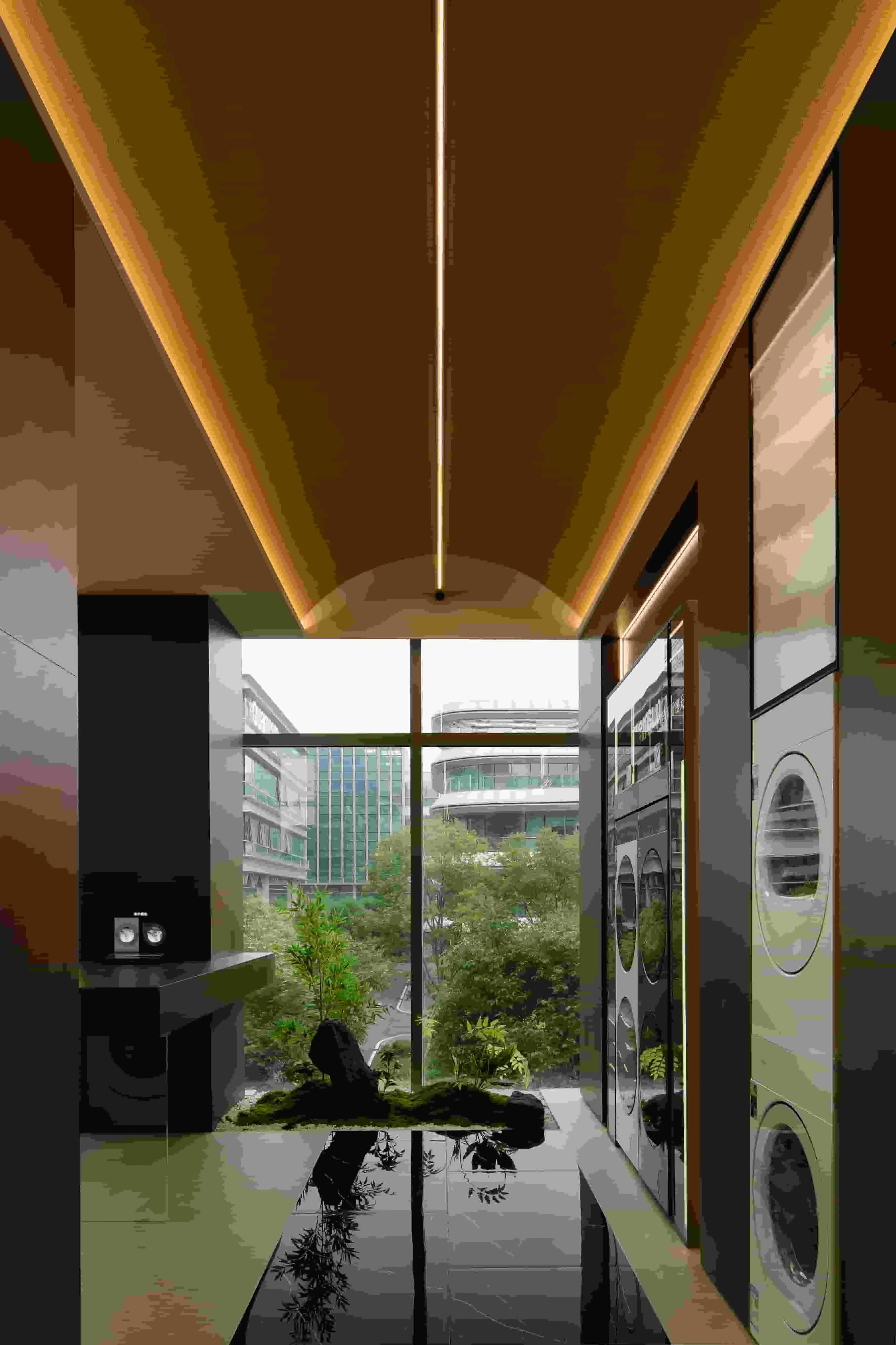 Dual-Tone Laminate Panels